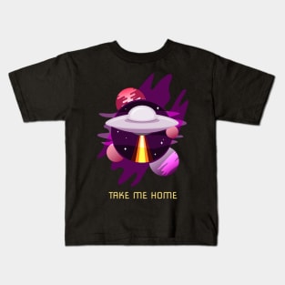 Aliens going home space ship Kids T-Shirt